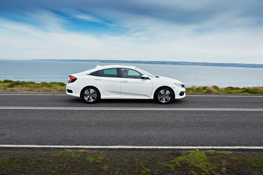  Honda Civic Sedan 2016 года  (AU) (фото 8 из 30)